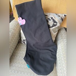 Snuggit Pet Dog Sling Crossbody Carrier Black Vancouver waterproof fleece L